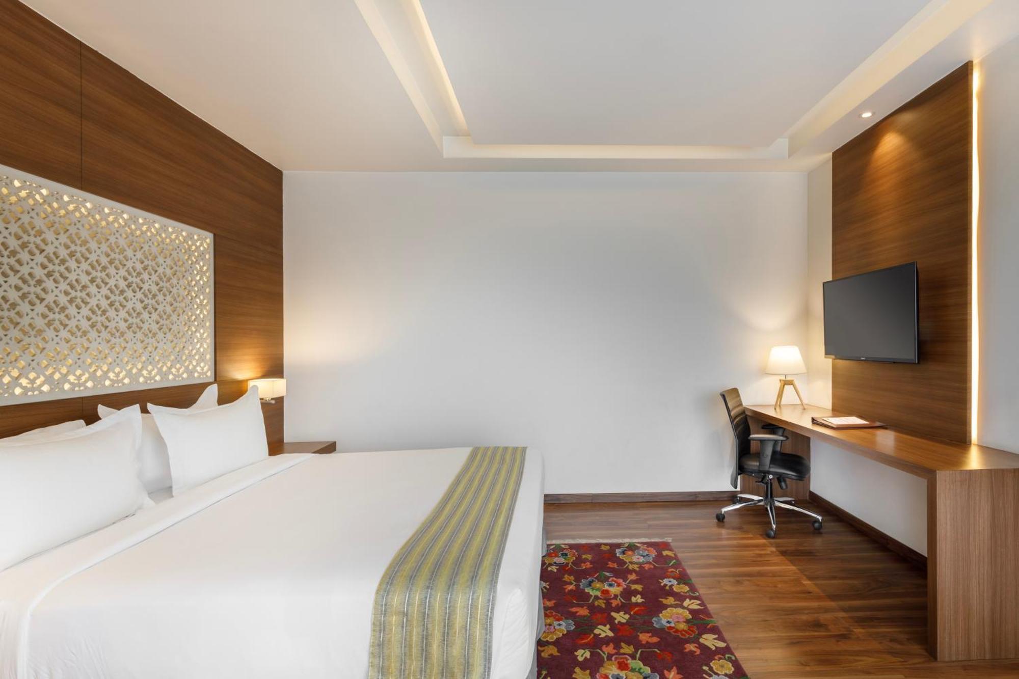 Hotel Ambassador By Ace Hotels Катманду Екстер'єр фото
